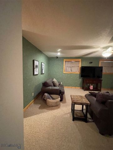 13 Coachman Lane, Mcallister, MT 59740