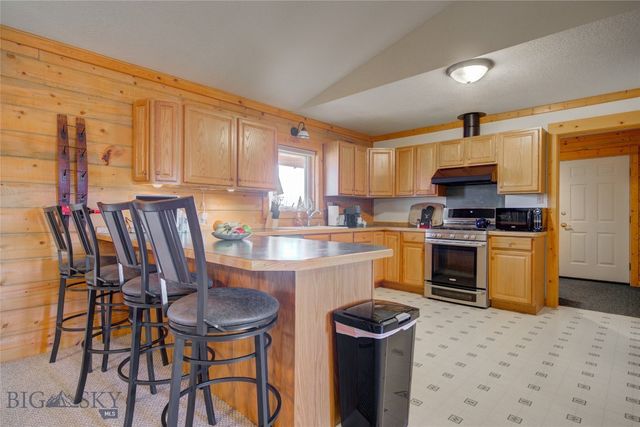 13 Coachman Lane, Mcallister, MT 59740