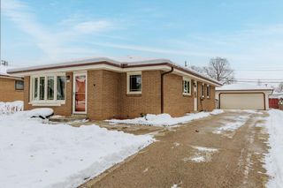 5640 S 30 STREET, Milwaukee, WI 53221