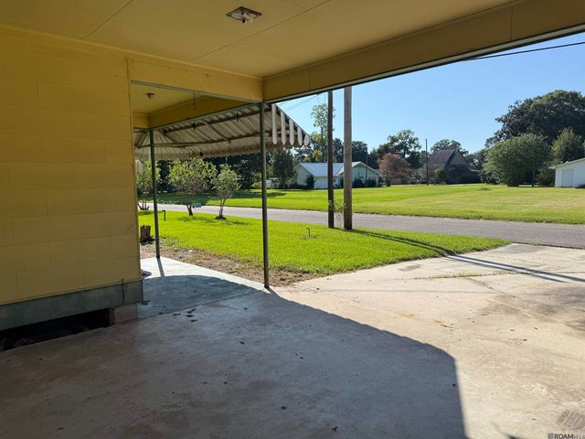 58425 Canal St, Plaquemine, LA 70764