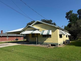 58425 Canal St, Plaquemine, LA 70764