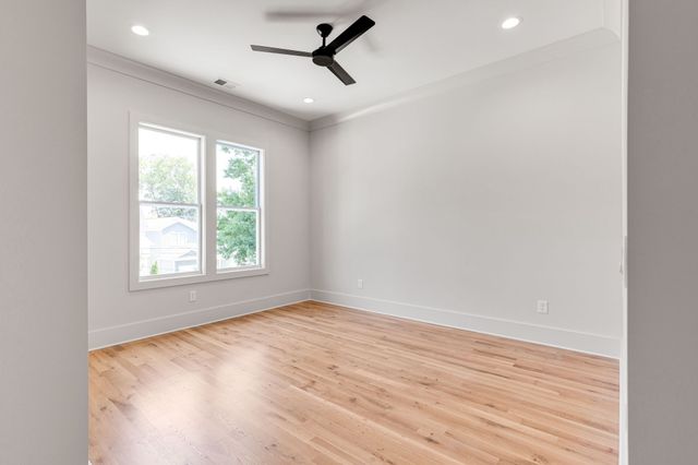 6369 Alamo Pl, Nashville, TN 37209