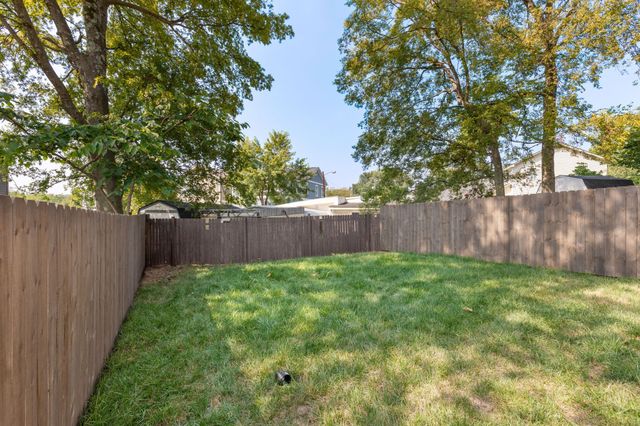 6369 Alamo Pl, Nashville, TN 37209