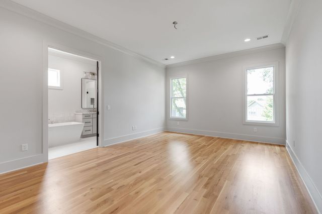 6369 Alamo Pl, Nashville, TN 37209