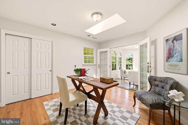 3211 FARMINGTON DR, Chevy Chase, MD 20815