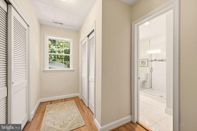 3211 FARMINGTON DR, Chevy Chase, MD 20815