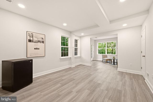 3211 FARMINGTON DR, Chevy Chase, MD 20815