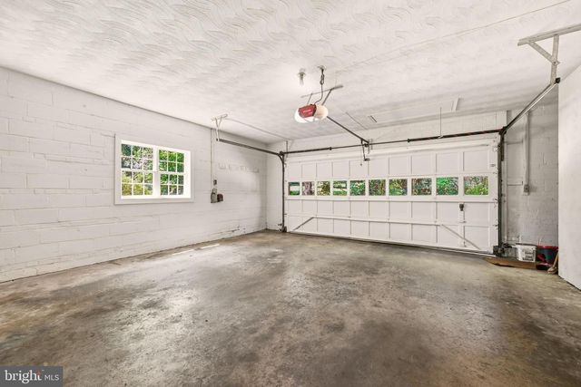 3211 FARMINGTON DR, Chevy Chase, MD 20815