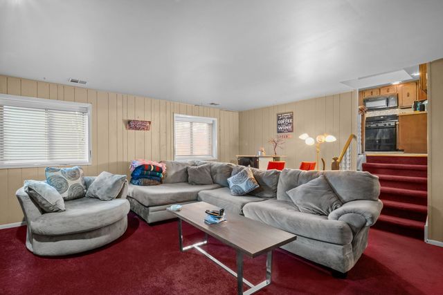 18443 DE JONG Lane, Lansing, IL 60438