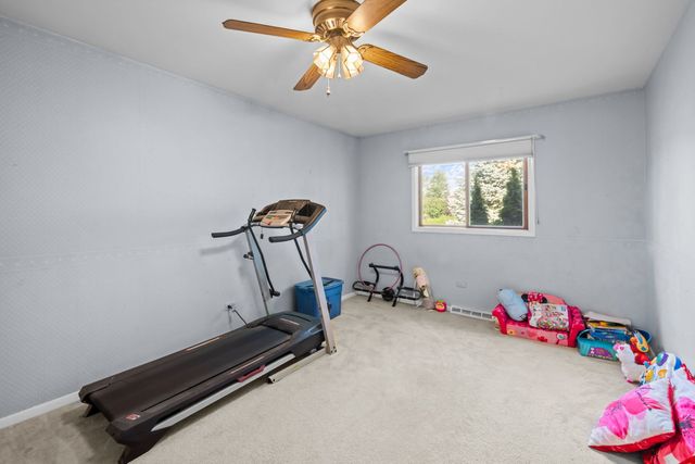 18443 DE JONG Lane, Lansing, IL 60438