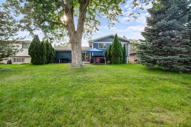 18443 DE JONG Lane, Lansing, IL 60438