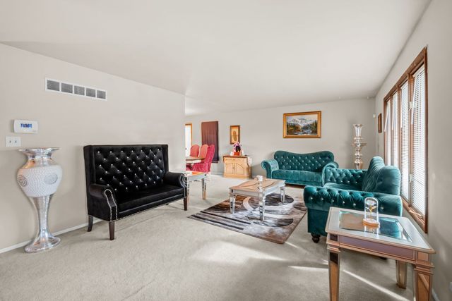 18443 DE JONG Lane, Lansing, IL 60438