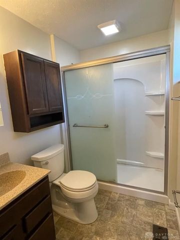 1068 Landsdale Drive, Fairborn, OH 45324