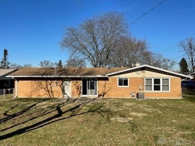 1068 Landsdale Drive, Fairborn, OH 45324