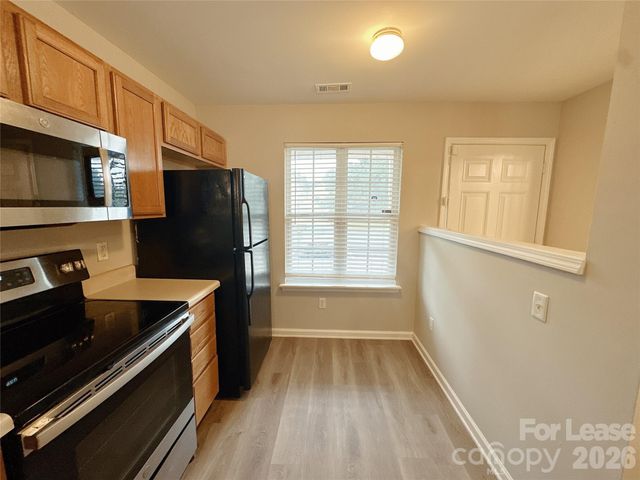 11044 Derryrush Drive, Charlotte, NC 28213