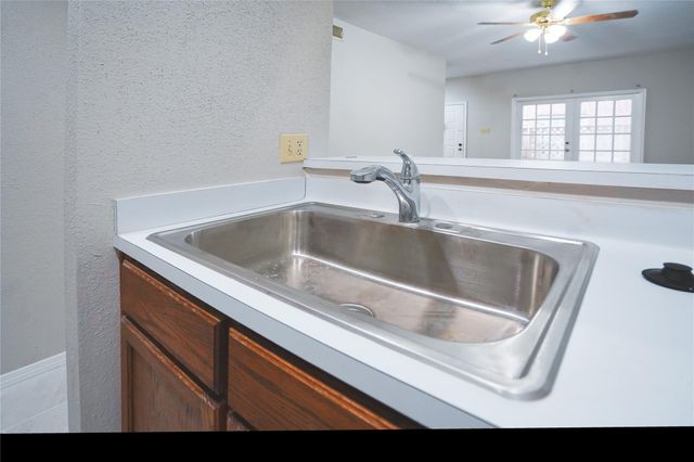 8055 Cambridge Street 17, Houston, TX 77054