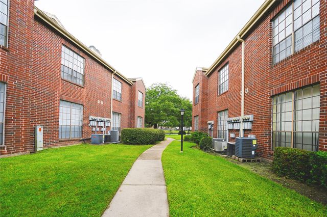 8055 Cambridge Street 17, Houston, TX 77054
