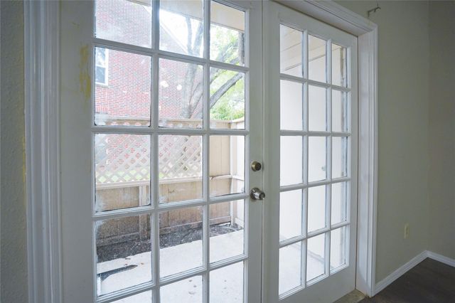 8055 Cambridge Street 17, Houston, TX 77054
