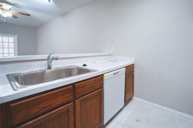 8055 Cambridge Street 17, Houston, TX 77054