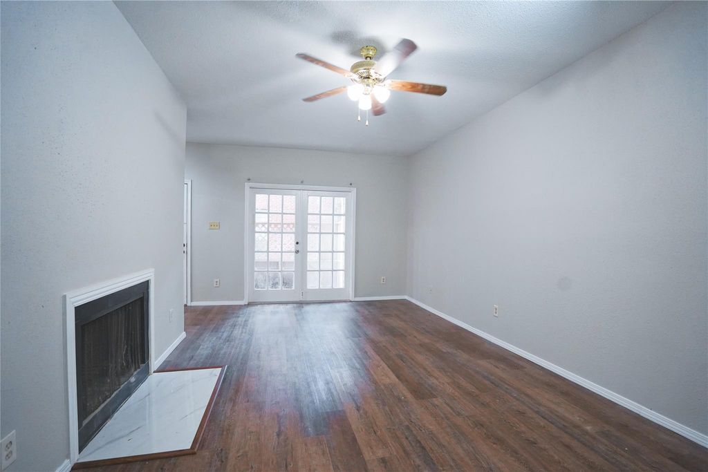 8055 Cambridge Street 17, Houston, TX 77054