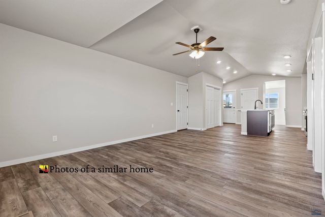 700 N VALLEY DR, Rapid City, SD 57701