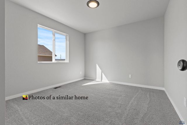 700 N VALLEY DR, Rapid City, SD 57701
