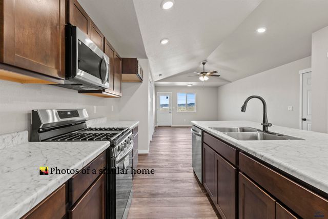 700 N VALLEY DR, Rapid City, SD 57701