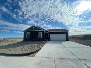 700 N VALLEY DR, Rapid City, SD 57701