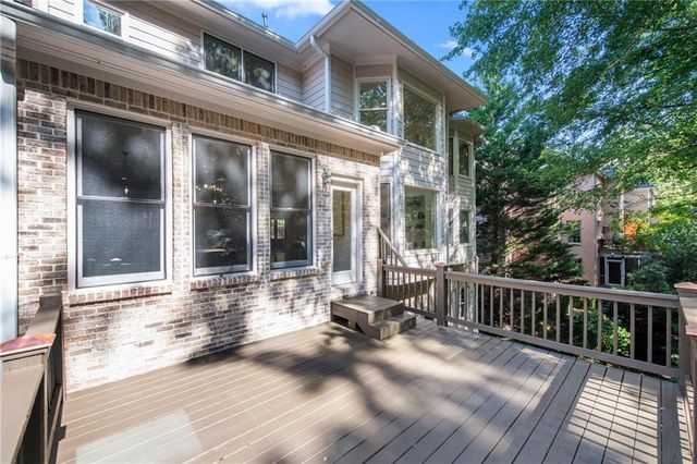 2045 River Falls Drive, Roswell, GA 30076