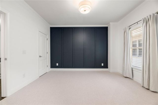 2045 River Falls Drive, Roswell, GA 30076