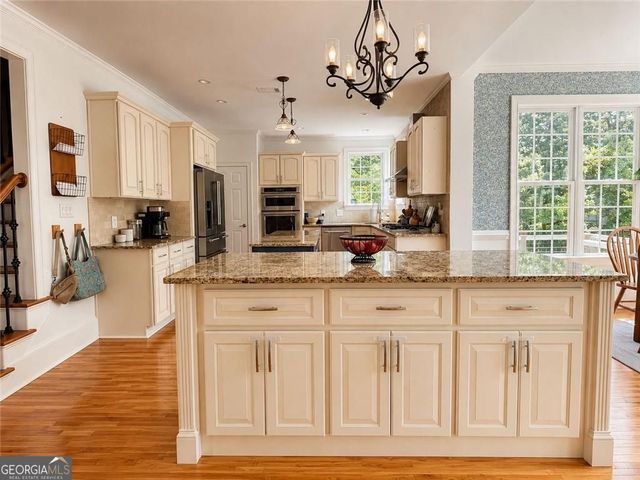 105 Chase Lane, Forsyth, GA 31029