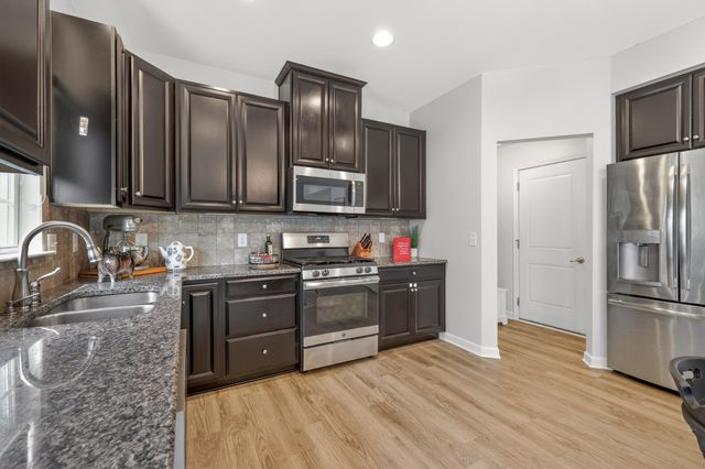 3847 Faithway Dr, Murfreesboro, TN 37128