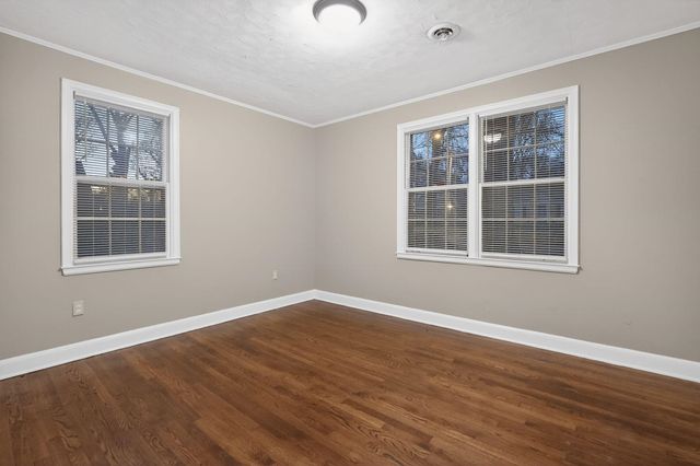 61 E FERNWOOD AVE, Memphis, TN 38109