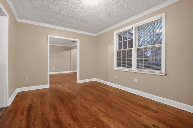 61 E FERNWOOD AVE, Memphis, TN 38109