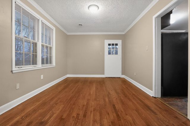 61 E FERNWOOD AVE, Memphis, TN 38109