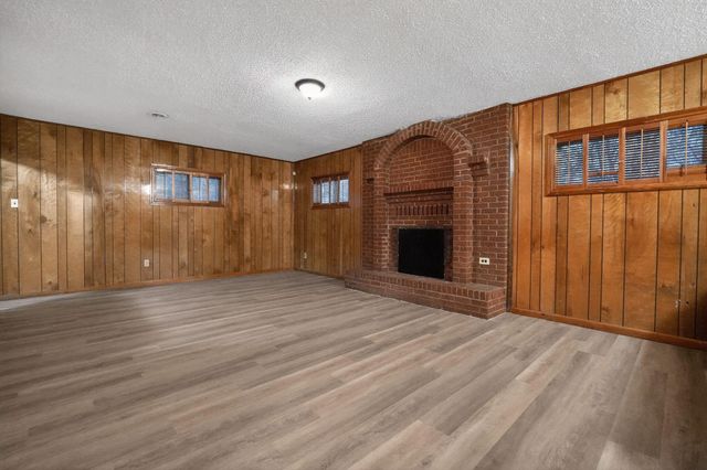 61 E FERNWOOD AVE, Memphis, TN 38109