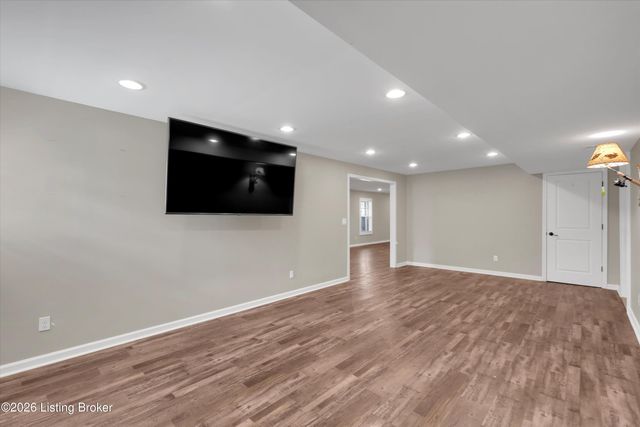 785 Watkins Glen Way, Taylorsville, KY 40071