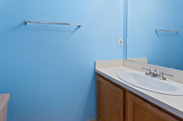 31008 Country Bluff, Farmington Hills, MI 48331