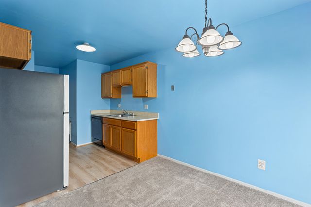 31008 Country Bluff, Farmington Hills, MI 48331