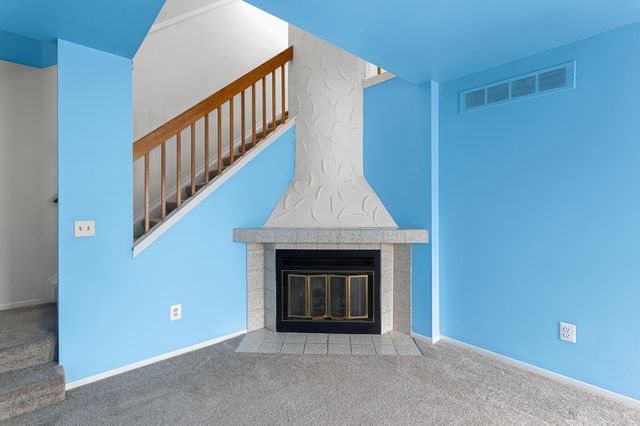 31008 Country Bluff, Farmington Hills, MI 48331