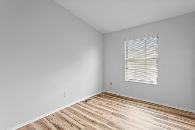 31008 Country Bluff, Farmington Hills, MI 48331