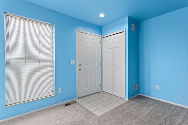 31008 Country Bluff, Farmington Hills, MI 48331