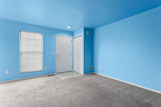 31008 Country Bluff, Farmington Hills, MI 48331