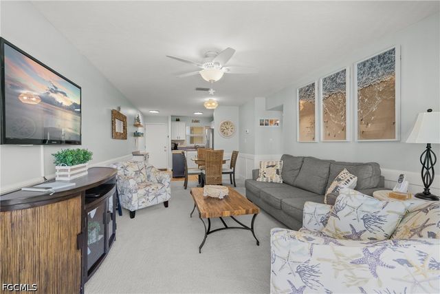 915 Beach RD 215, Sarasota, FL 34242