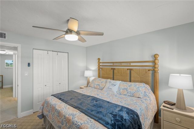 915 Beach RD 215, Sarasota, FL 34242