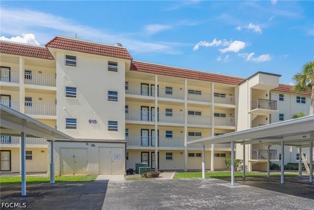 915 Beach RD 215, Sarasota, FL 34242