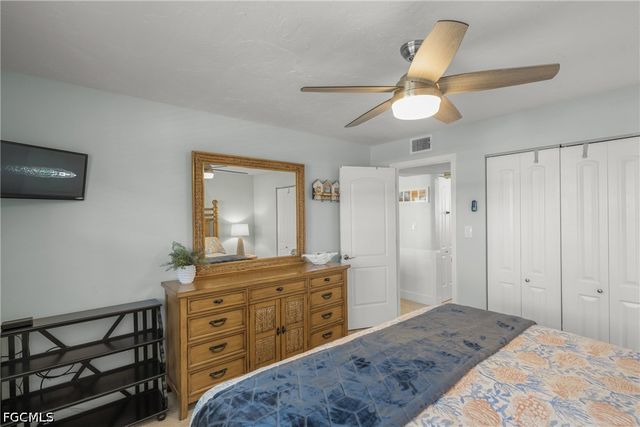 915 Beach RD 215, Sarasota, FL 34242