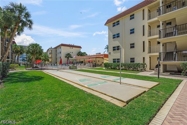 915 Beach RD 215, Sarasota, FL 34242