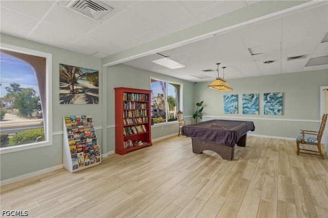 915 Beach RD 215, Sarasota, FL 34242