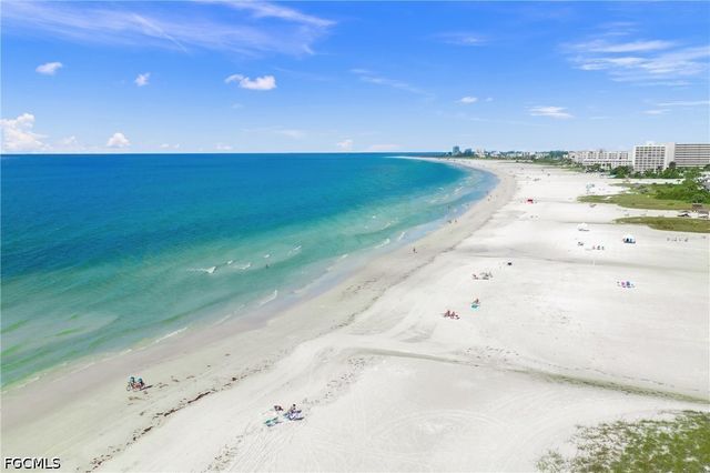 915 Beach RD 215, Sarasota, FL 34242